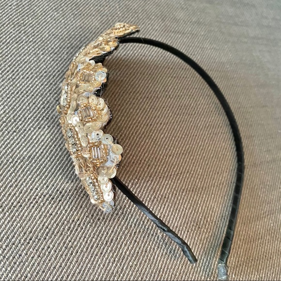 Decorative headband - Picture 1 of 4
